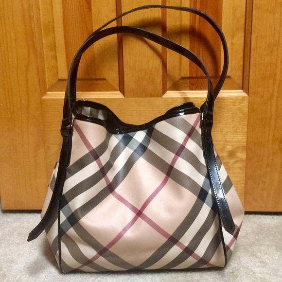 Burberry Handbags - Burberry Canterbury Tote